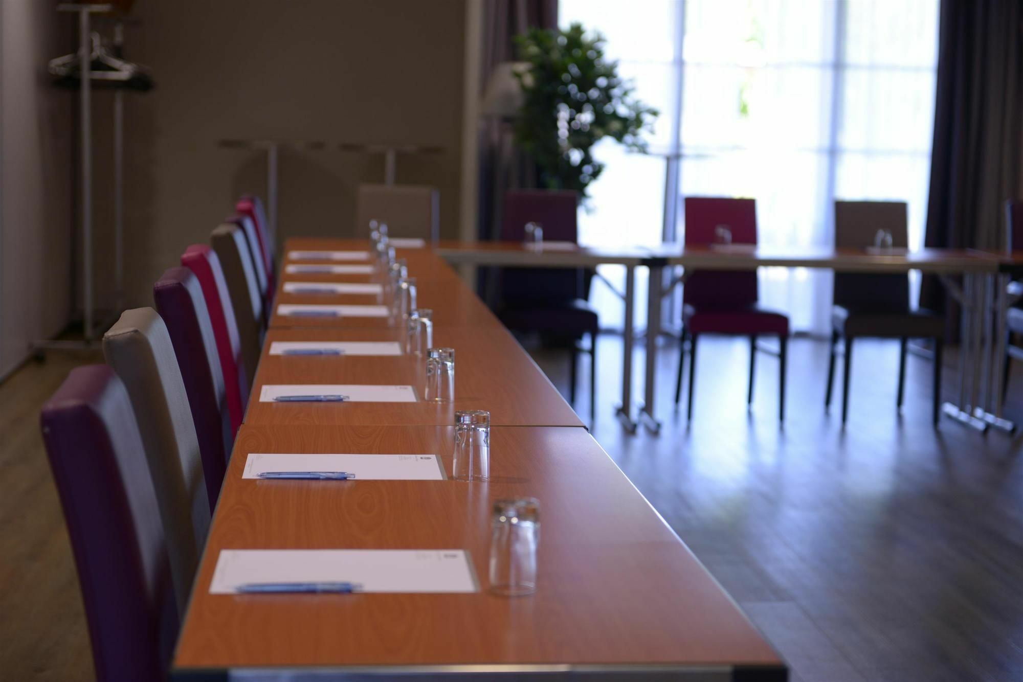 Hotel Ibis Styles Montargis Arboria Pannes  Экстерьер фото