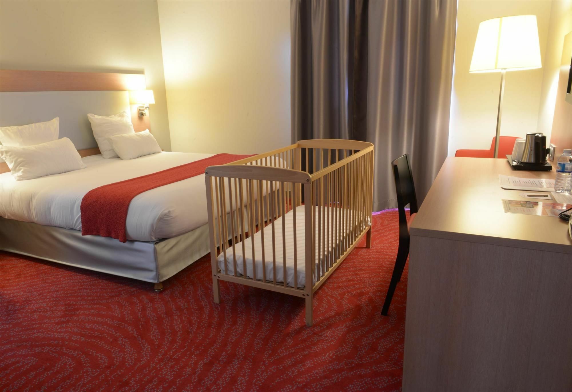 Hotel Ibis Styles Montargis Arboria Pannes  Экстерьер фото