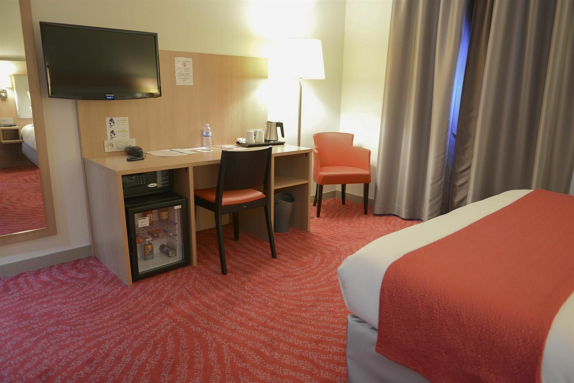 Hotel Ibis Styles Montargis Arboria Pannes  Экстерьер фото