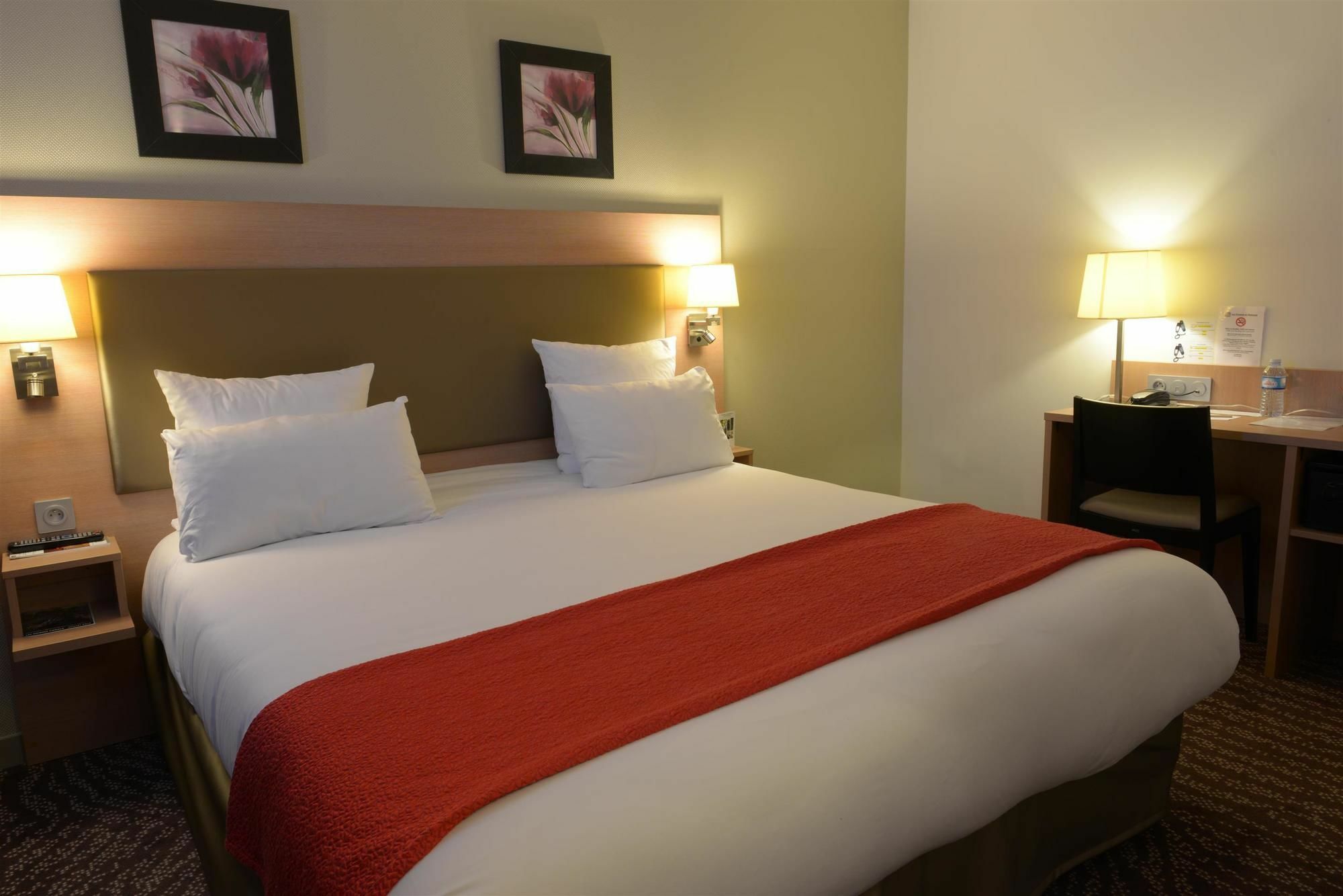 Hotel Ibis Styles Montargis Arboria Pannes  Экстерьер фото
